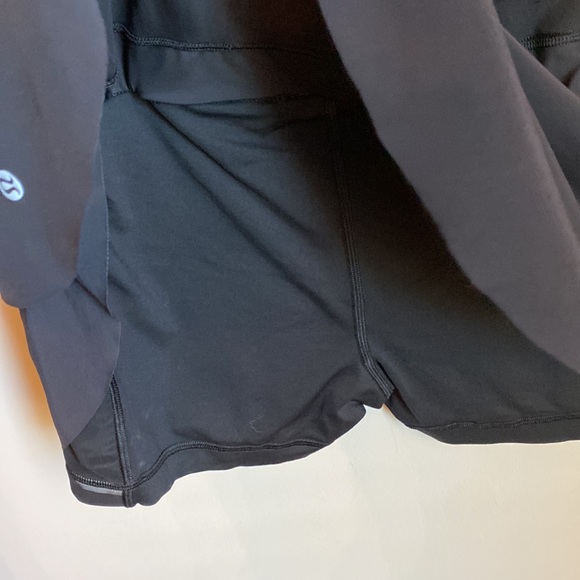 Lululemon run tennis pleated skirt shorts sz 10 - Picture 5 of 9